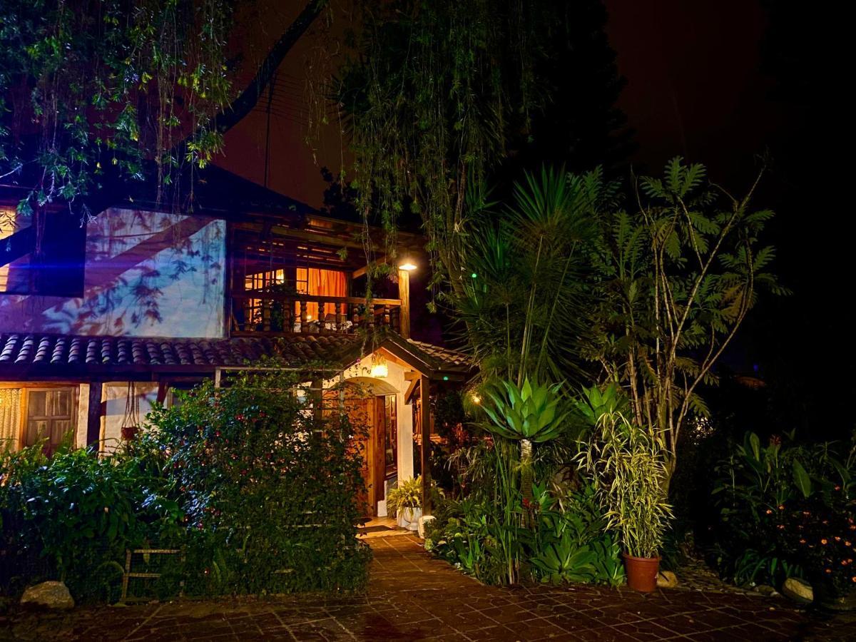 Bed and Breakfast Casa Magnolia à Cumbayá Extérieur photo